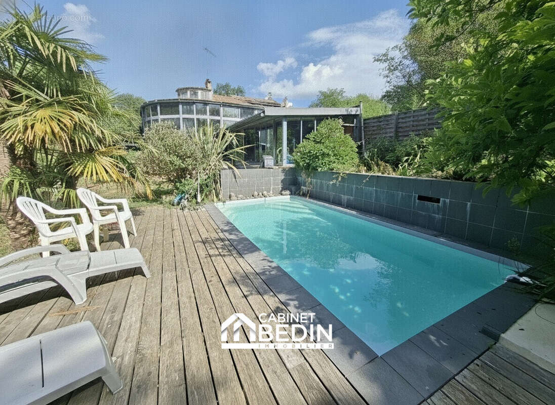 Maison 160 m² à Fargues-Saint-Hilaire  - photo 3