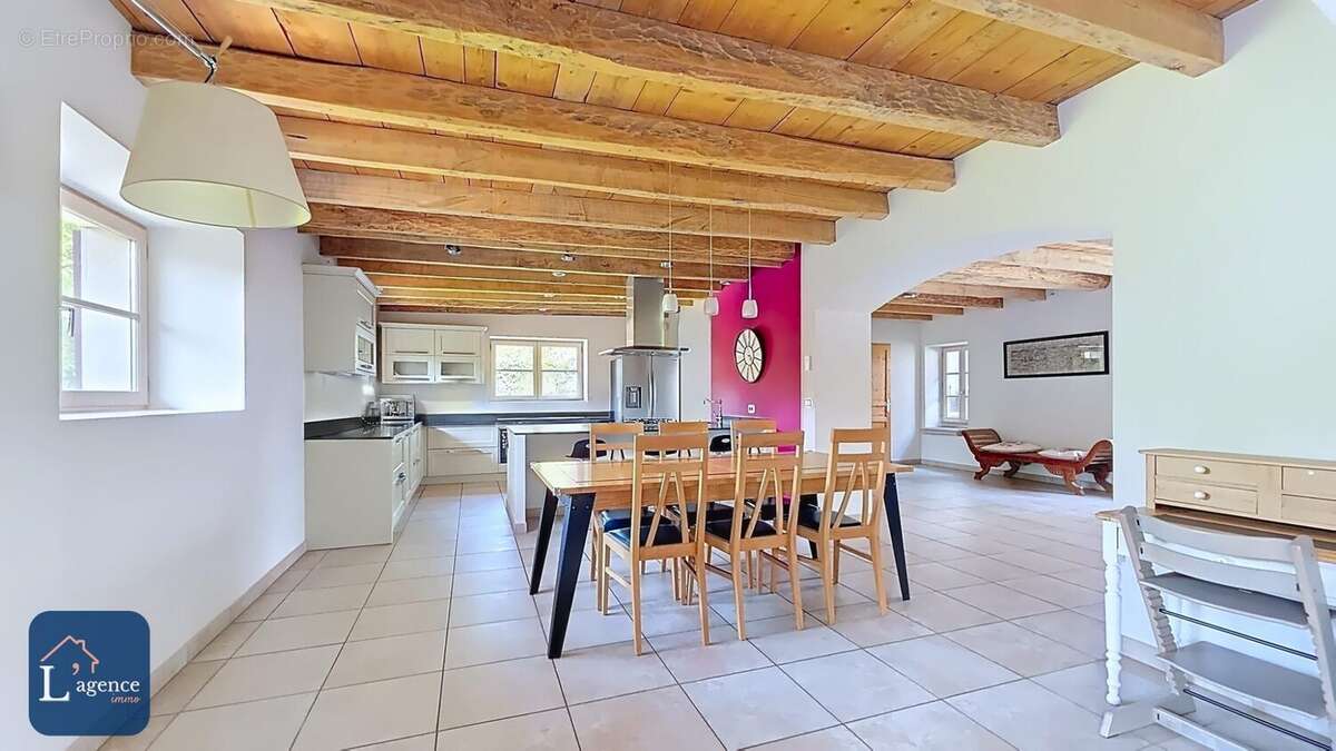 Maison à VANZY