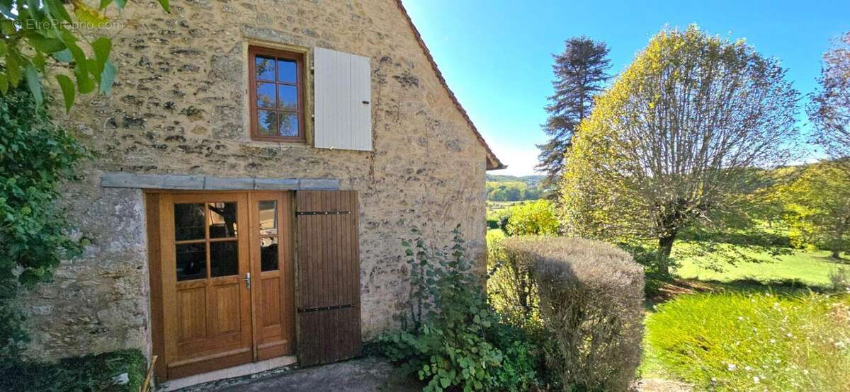 Maison à CUBJAC