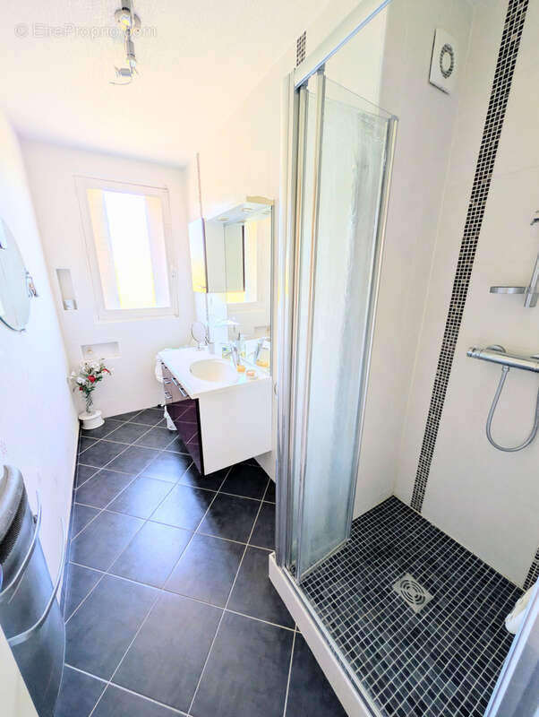 Vente Appartement Troyes T3 de 57m2 avec balcon et box garage - photo 2