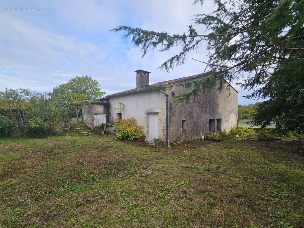 Maison à SAINT-FELIX-DE-FONCAUDE