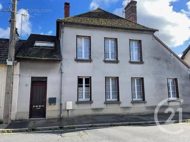 Maison à ERAGNY-SUR-EPTE