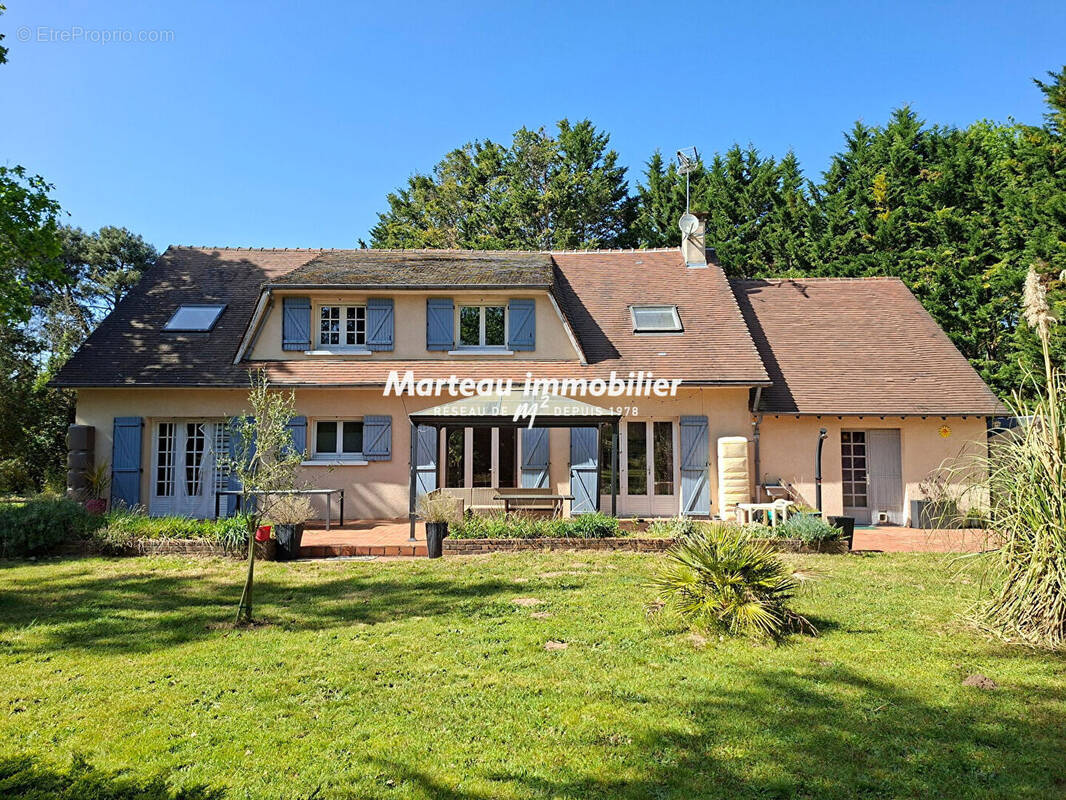 Maison à CHAMPAGNE