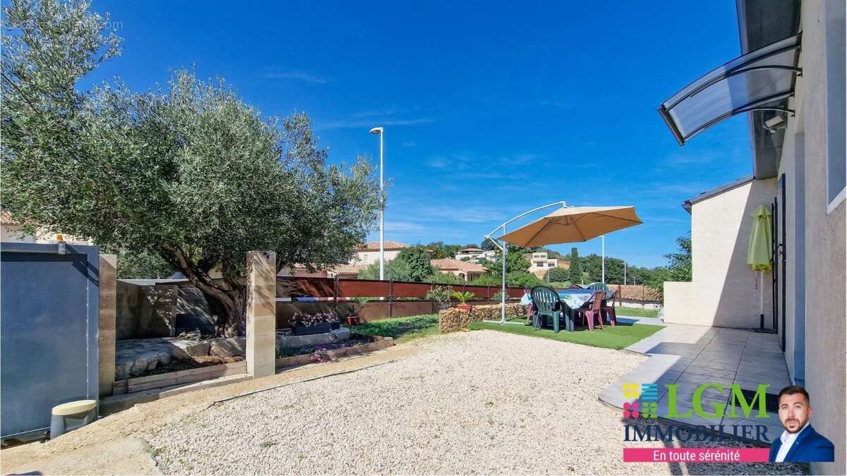 Maison à BELLEGARDE