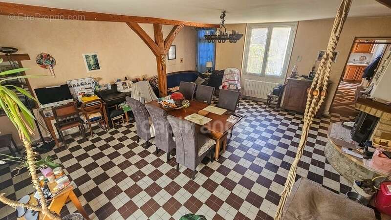 Maison à vendre AUTRUY SUR JUINE (45), maison de 5 pièces avec cave sur terrain clos - photo 4