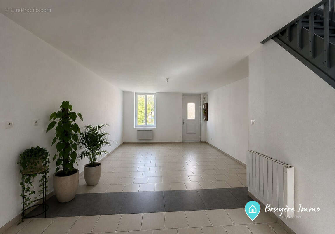 Maison 51 m² à Wignehies  - photo 2