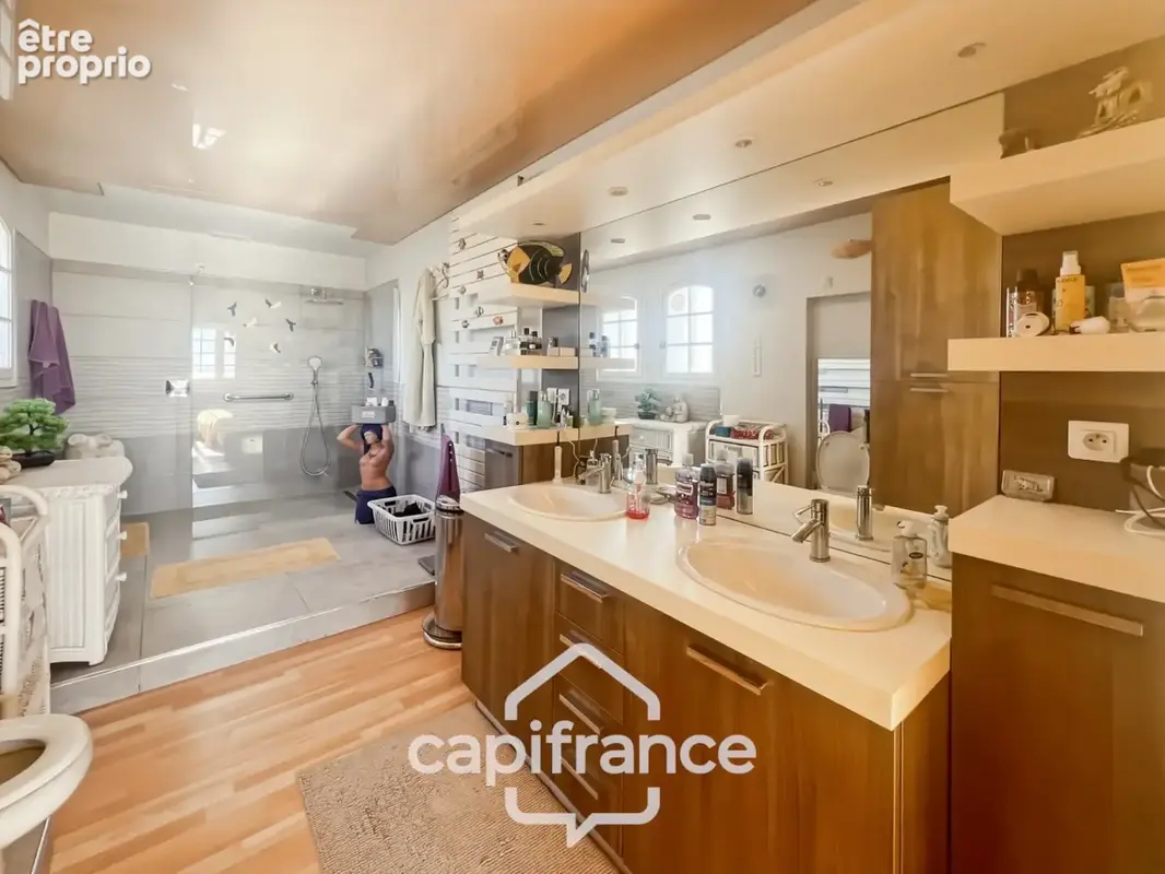 Maison à vendre 8 pièces HYERES (83)- Vue mer panoramique Exceptionnel - Double garage - Ascenseur - photo 41