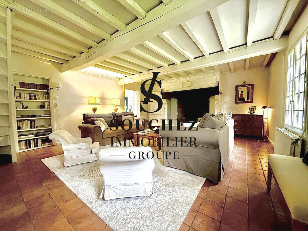 Maison à AVESNES-LE-COMTE