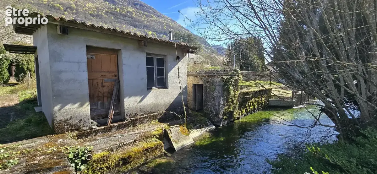 Maison de village à rénover de 80 m2 habitables avec dépendances et terrain de 796 m2 - photo 16