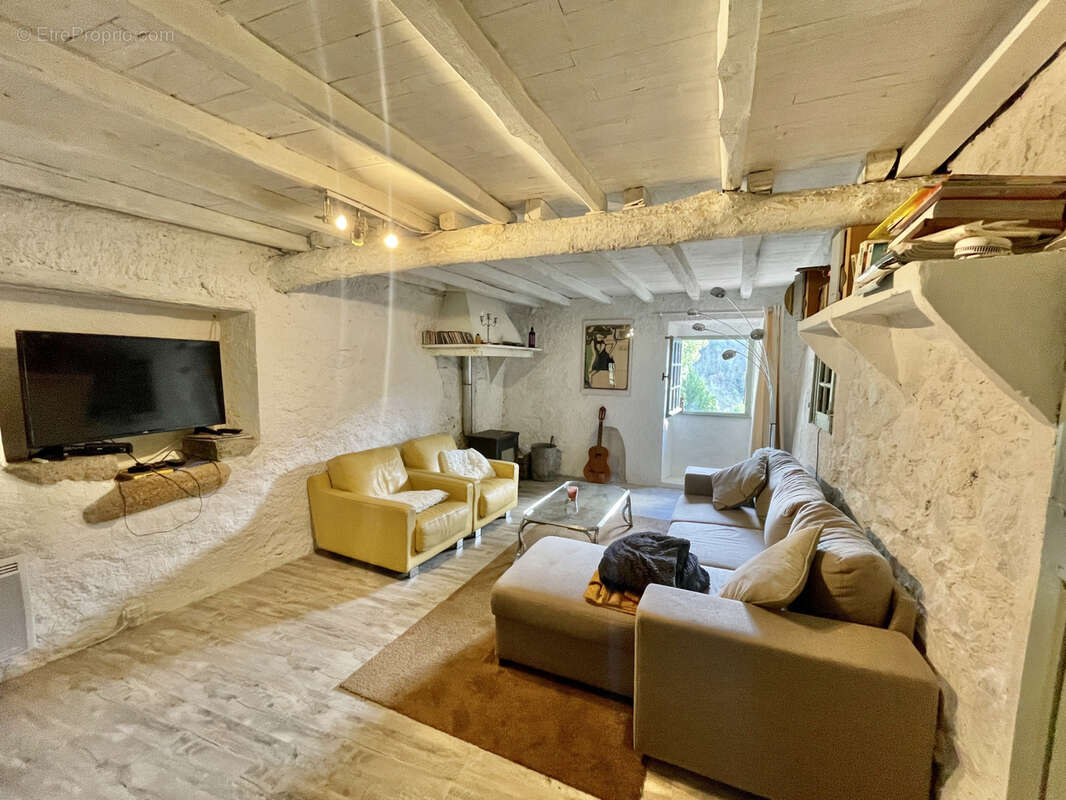 Maison à SERRALONGUE