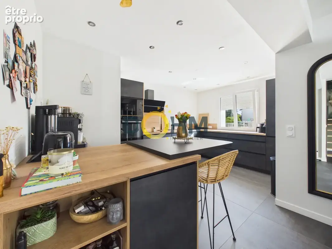 Maison T5 rénovée avec garage double à Saint-Christophe-sur-Dolaison - photo 9