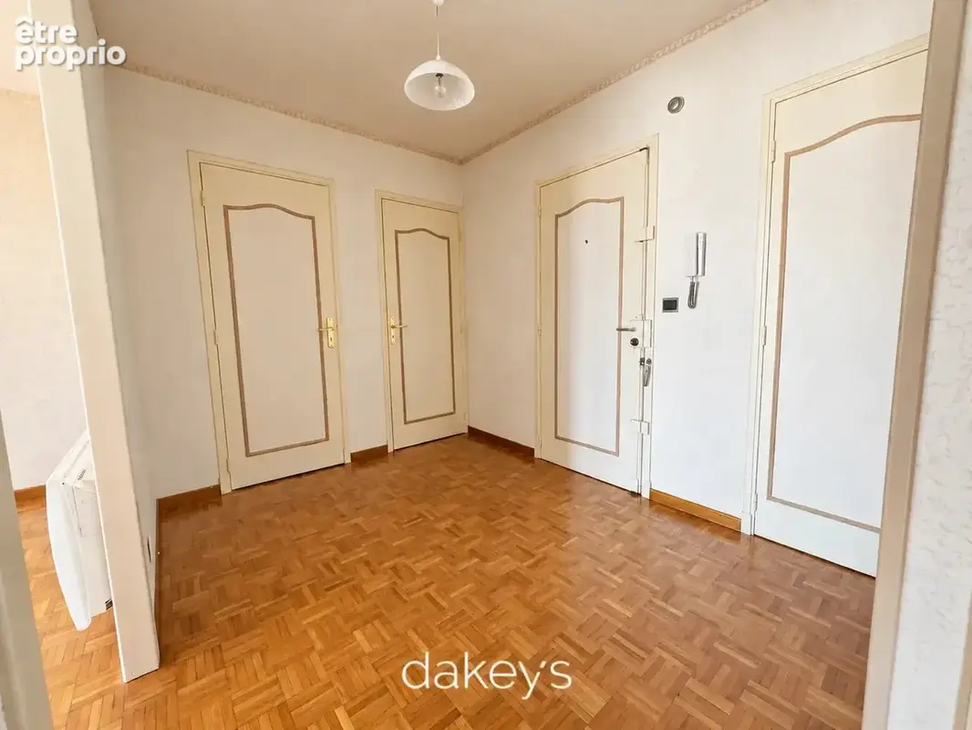 Bas de vauban / breteuil – 71 m² avec terrasse 16 m² – vue exceptionnelle notre-dame - photo 8