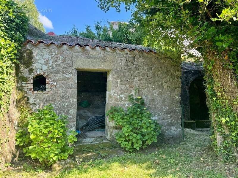 Maison à MORTAGNE-SUR-SEVRE