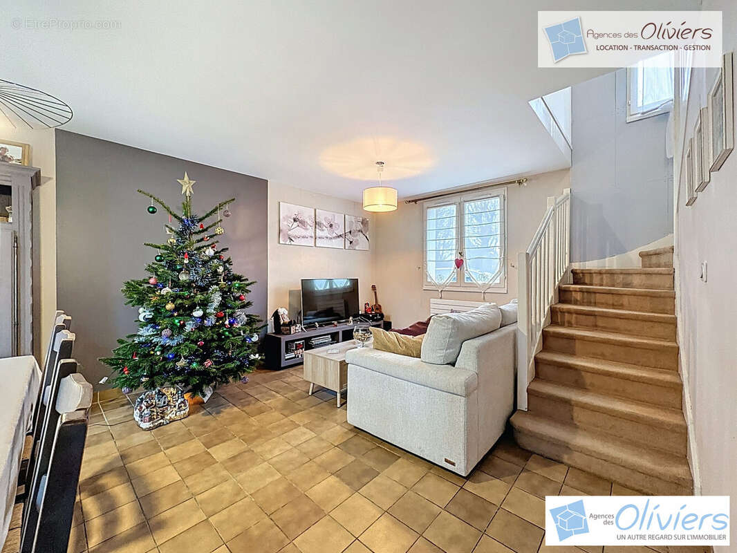 Maison à CHATEAUFORT