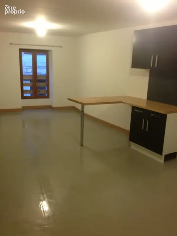Maison en pierre comprenant 2 logements loués - photo 8