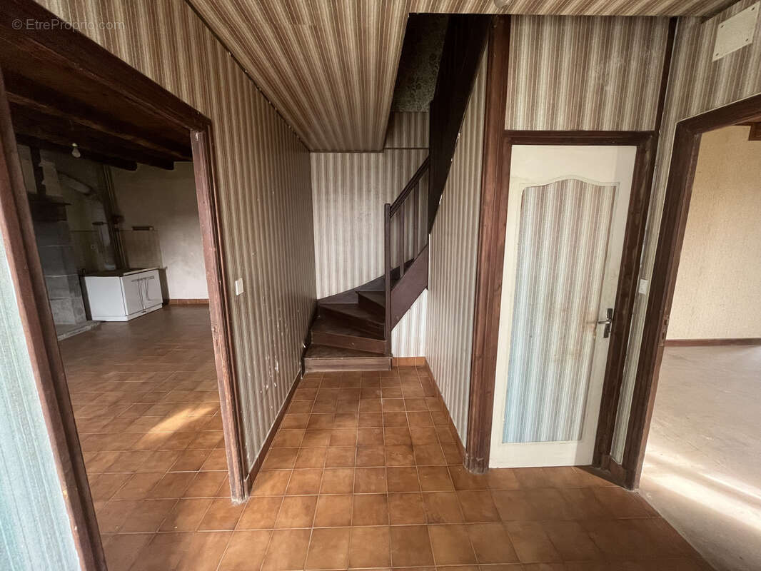 Maison à CHALVIGNAC