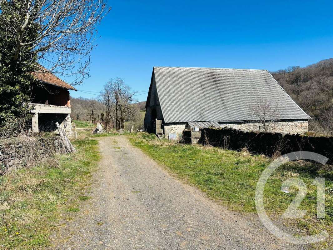 Maison à MUR-DE-BARREZ