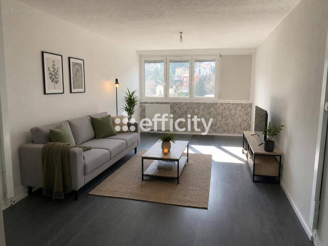 Appartement à SAINT-ETIENNE