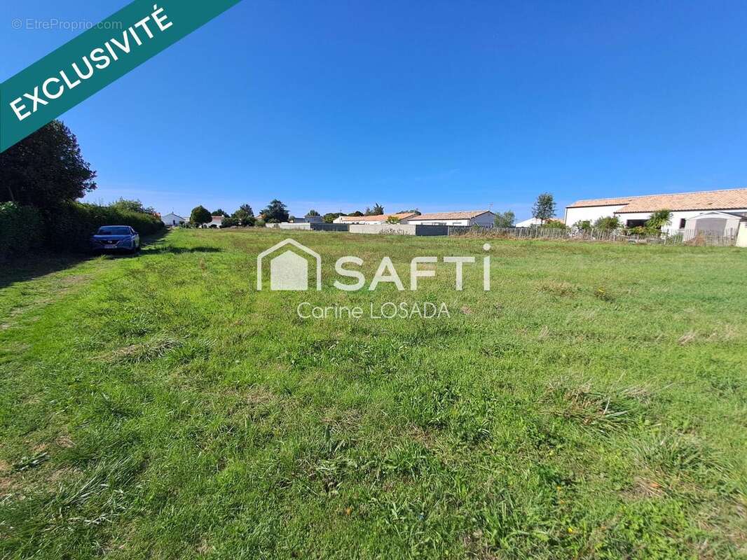 Photo 3 - Terrain à LES MAGNILS-REIGNIERS