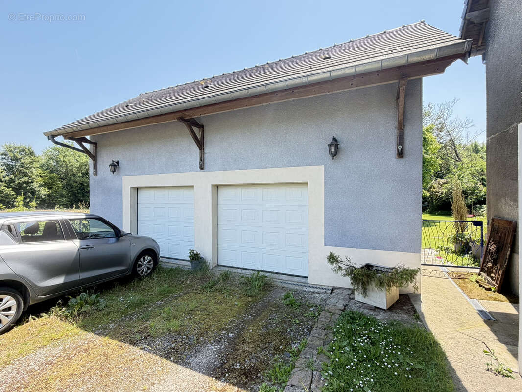 Maison familiale 190 m2  5 chambres  Terrain 2 000 m2  Double garage - photo 24