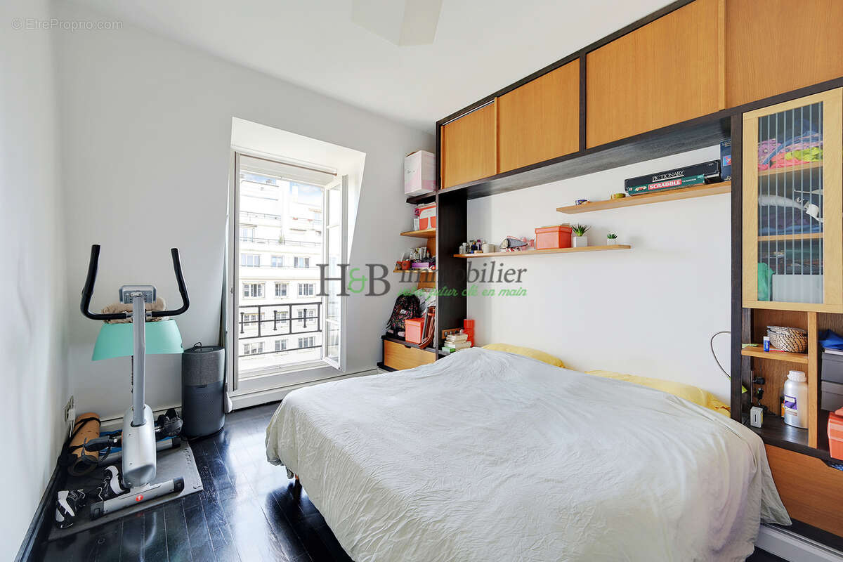 Appartement à PARIS-11E