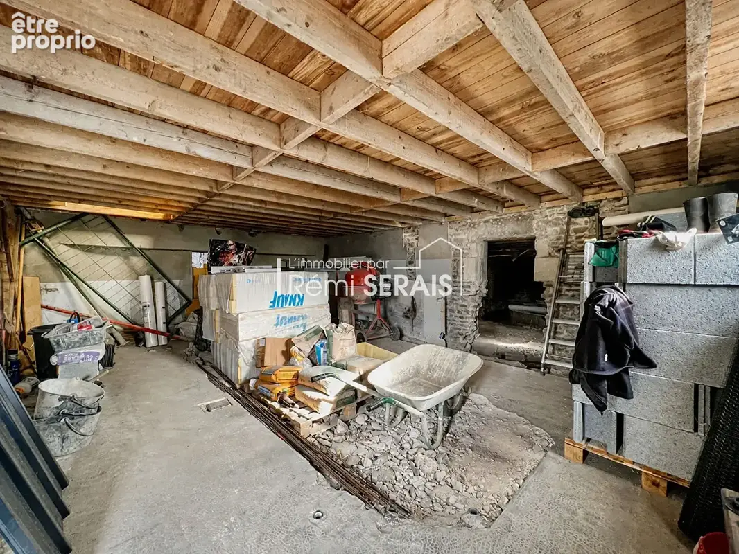 POTIGNY : Ancienne cidrerie en pierre à réinventer au coeur de Potigny - photo 2