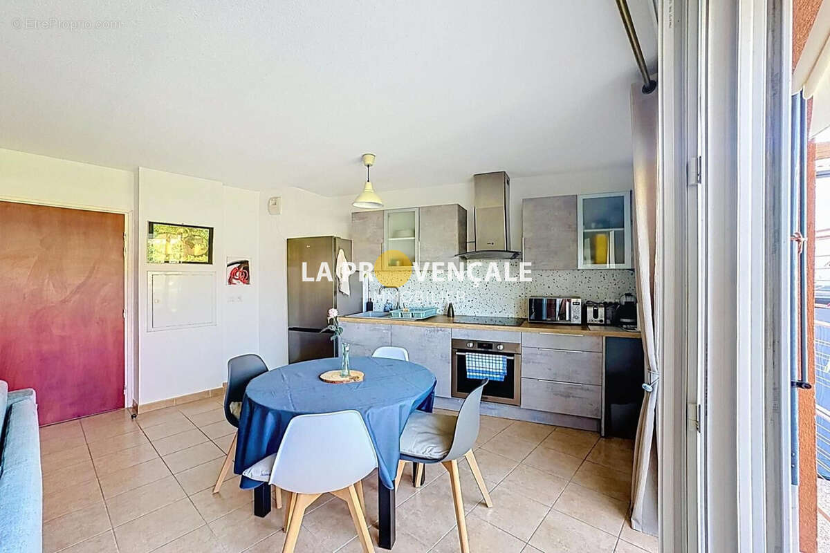 Appartement 44 m² à Trets  - photo 4