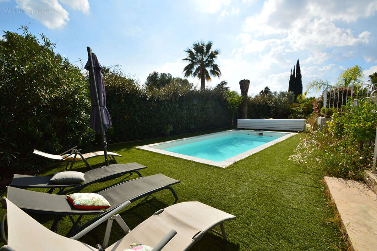 Maison à SAINT-RAPHAEL