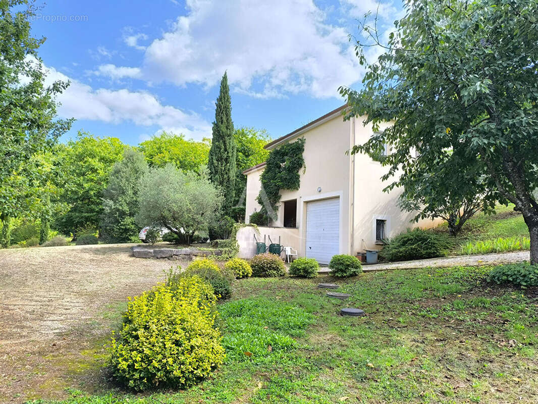 Maison à PRAYSSAC