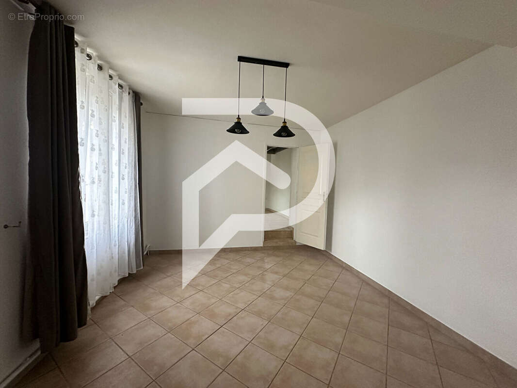 Appartement à GARANCIERES