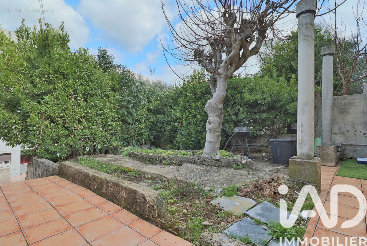 Photo 2 - Maison à MARSEILLE-13E