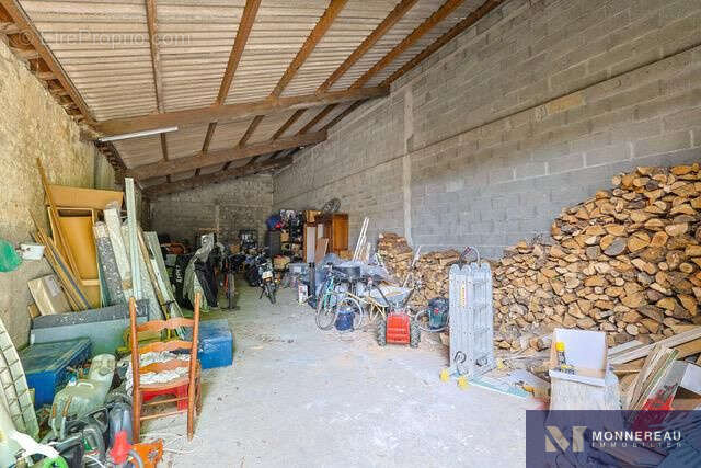 Maison à BARBEZIEUX-SAINT-HILAIRE