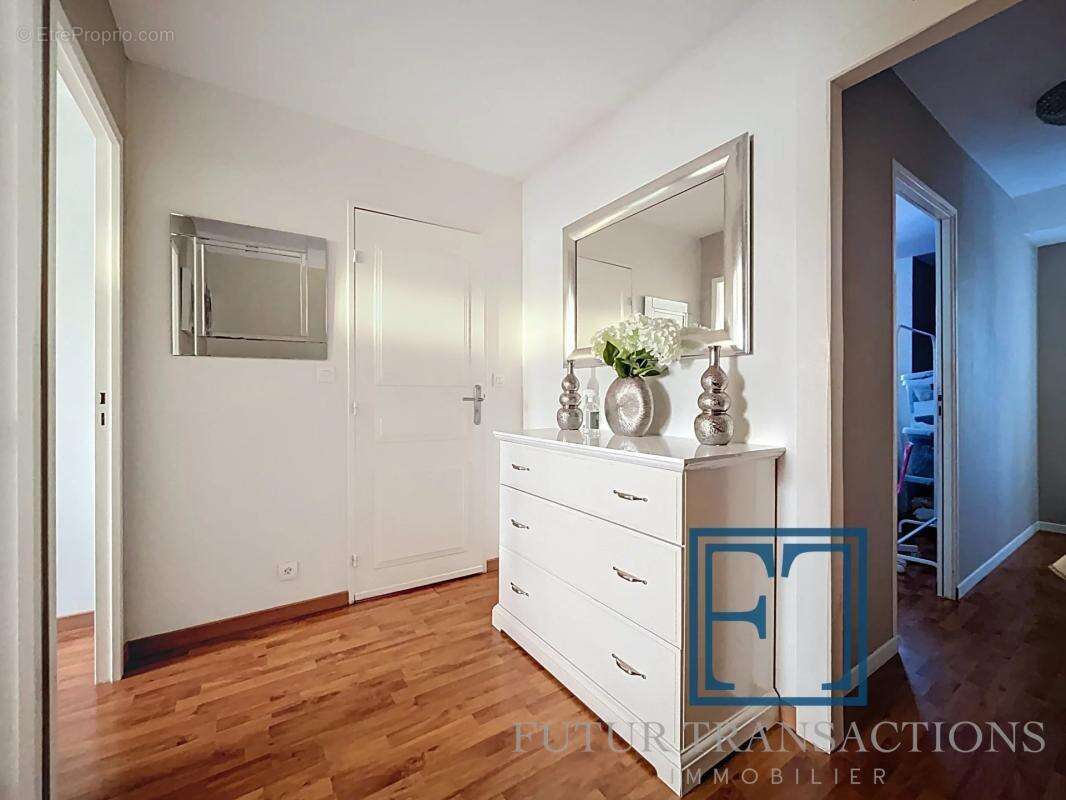 Appartement à MONTIGNY-LE-BRETONNEUX