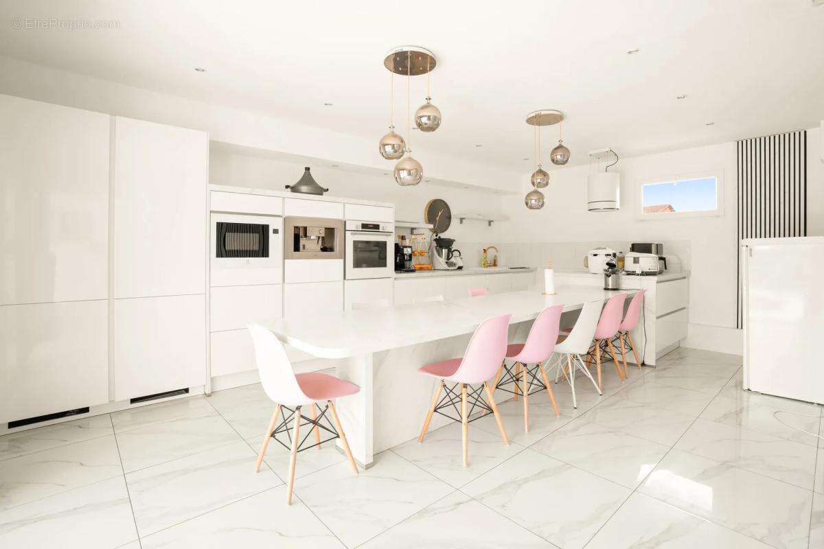 Maison à VAULX-EN-VELIN