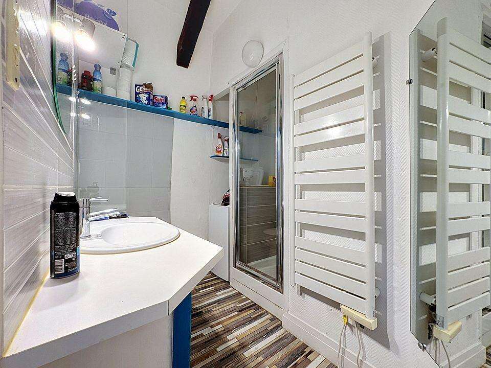 Appartement 26 m² à Clermont  - photo 5