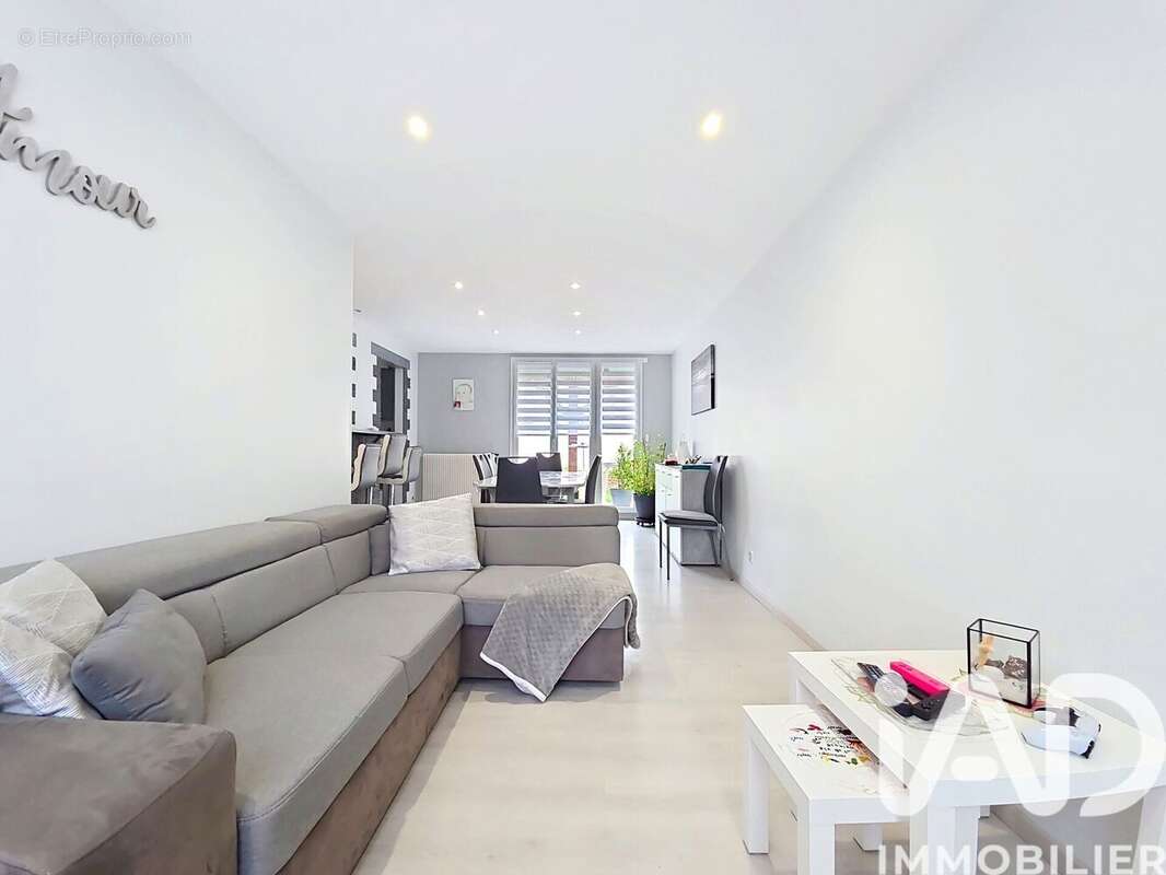 Photo 3 - Maison à AY