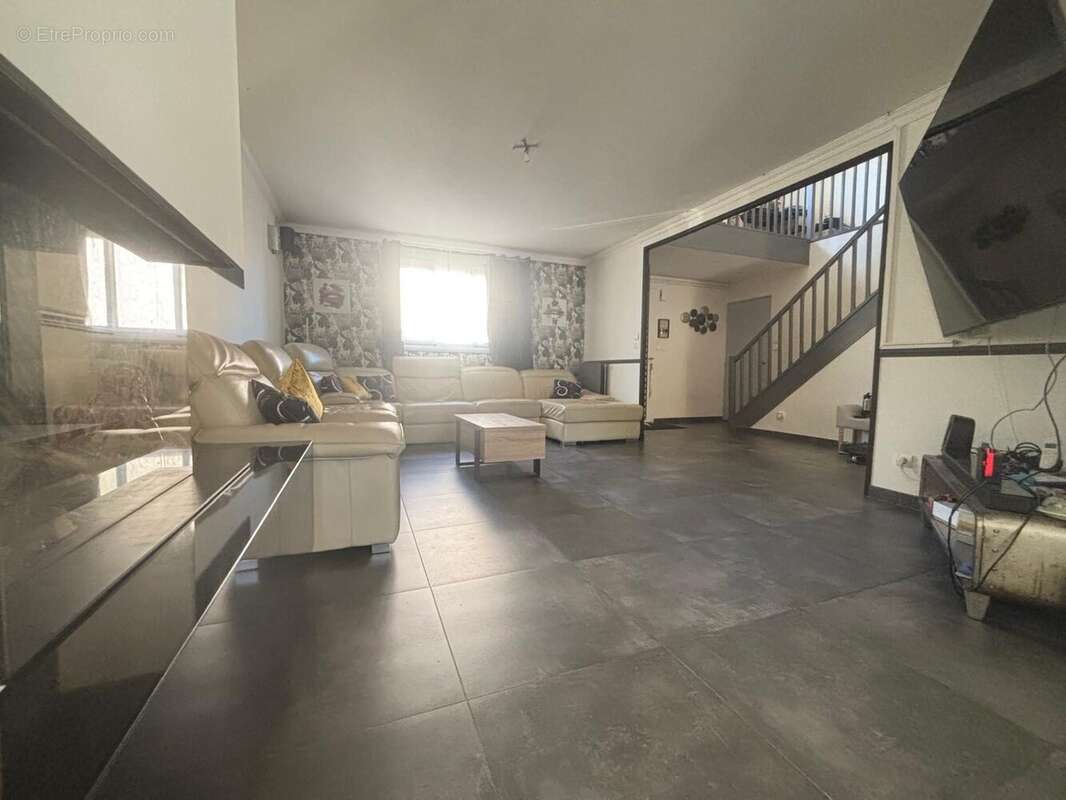 Maison à SAINT-GERMAIN-LES-CORBEIL