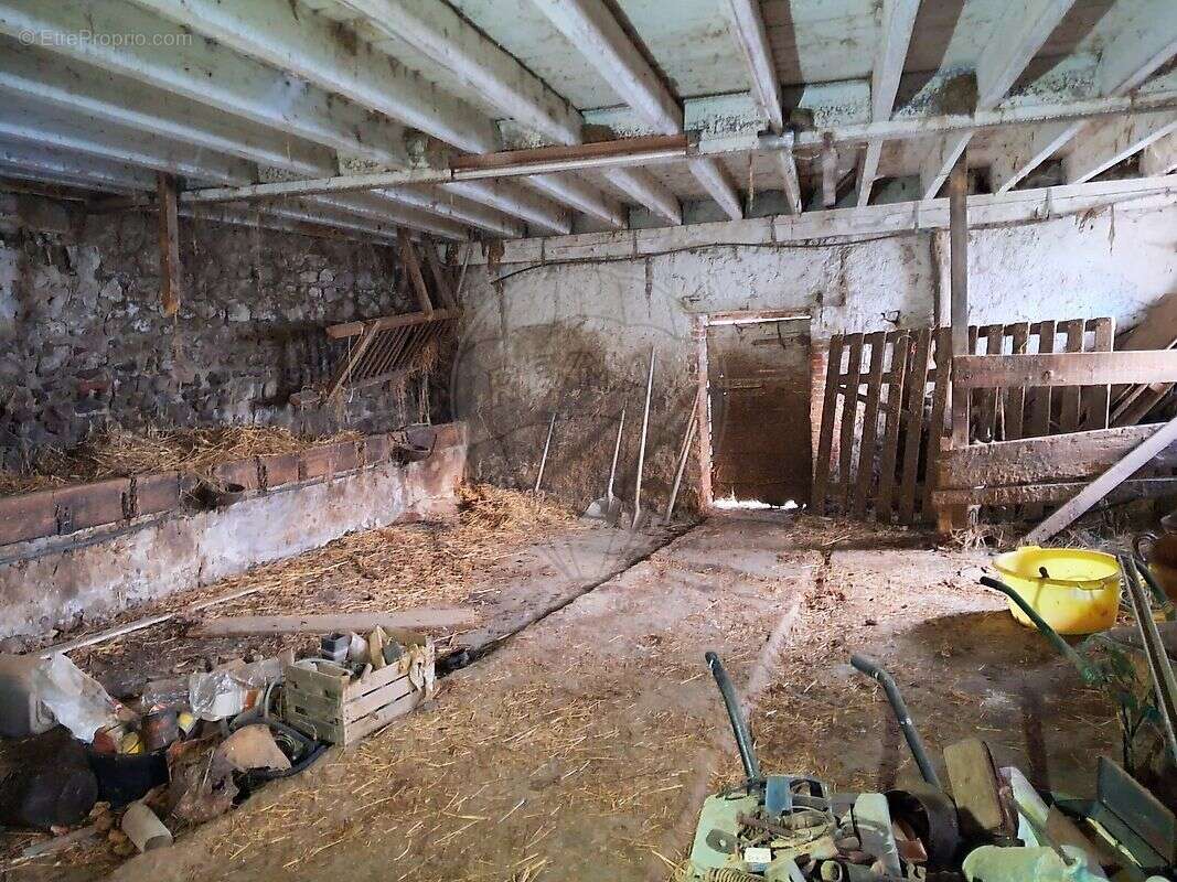 Maison à SAINT-NIZIER-D&#039;AZERGUES