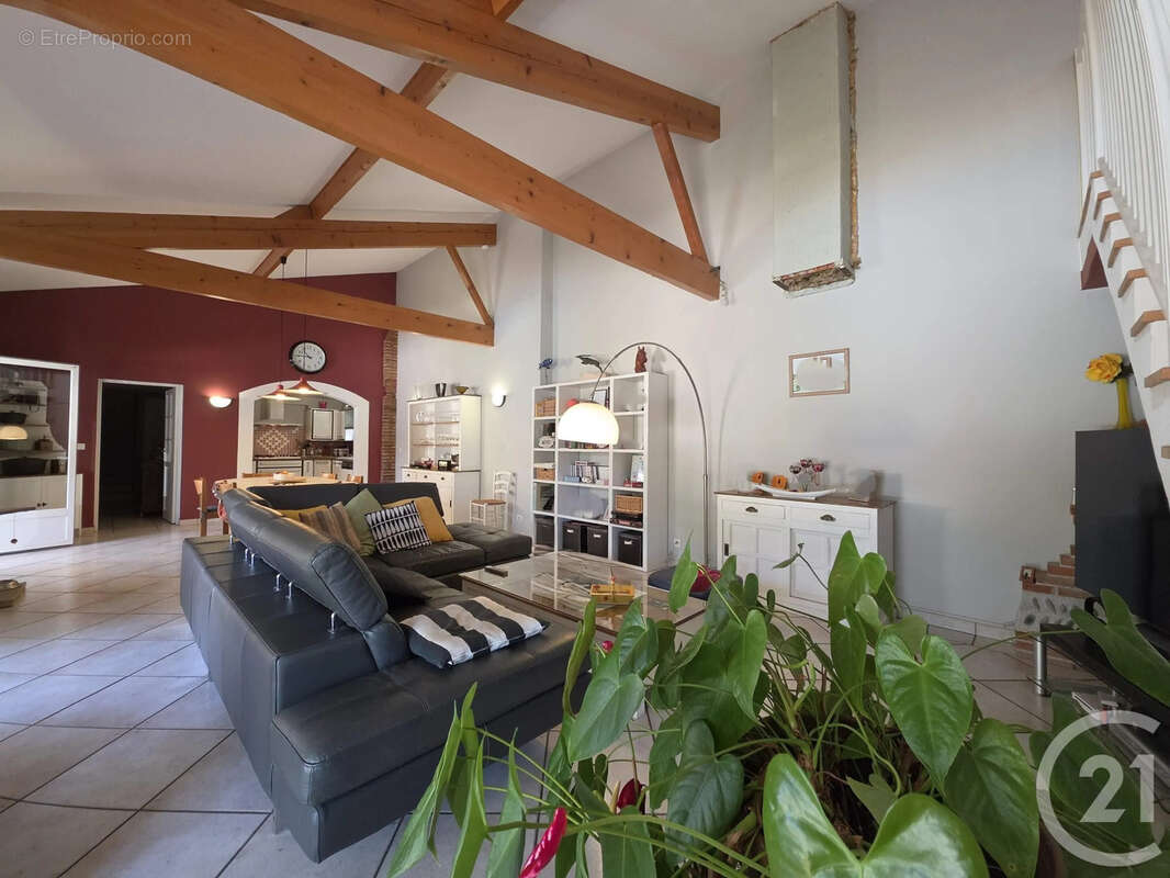 Maison 136 m² à Mauzac  - photo 4