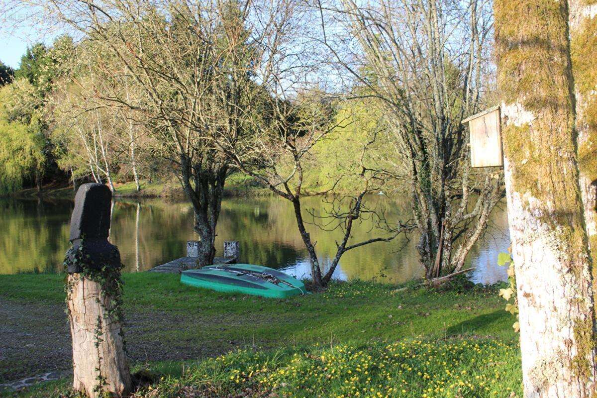 Maison avec 2 étangs de pêches  et de reproduction (aux normes) dans une propriété  fermée, idéale gîte - photo 7