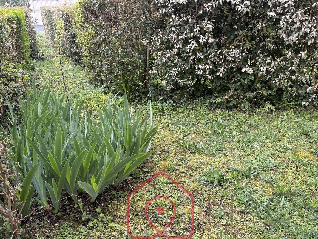 Appartement à SAINT-PIERRE-LES-NEMOURS