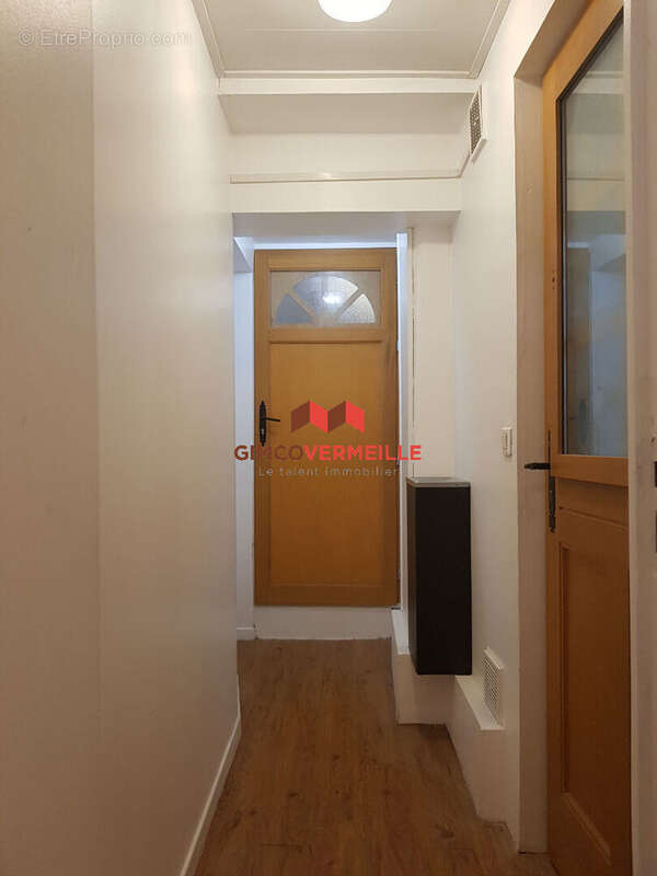 Maison à MAURECOURT