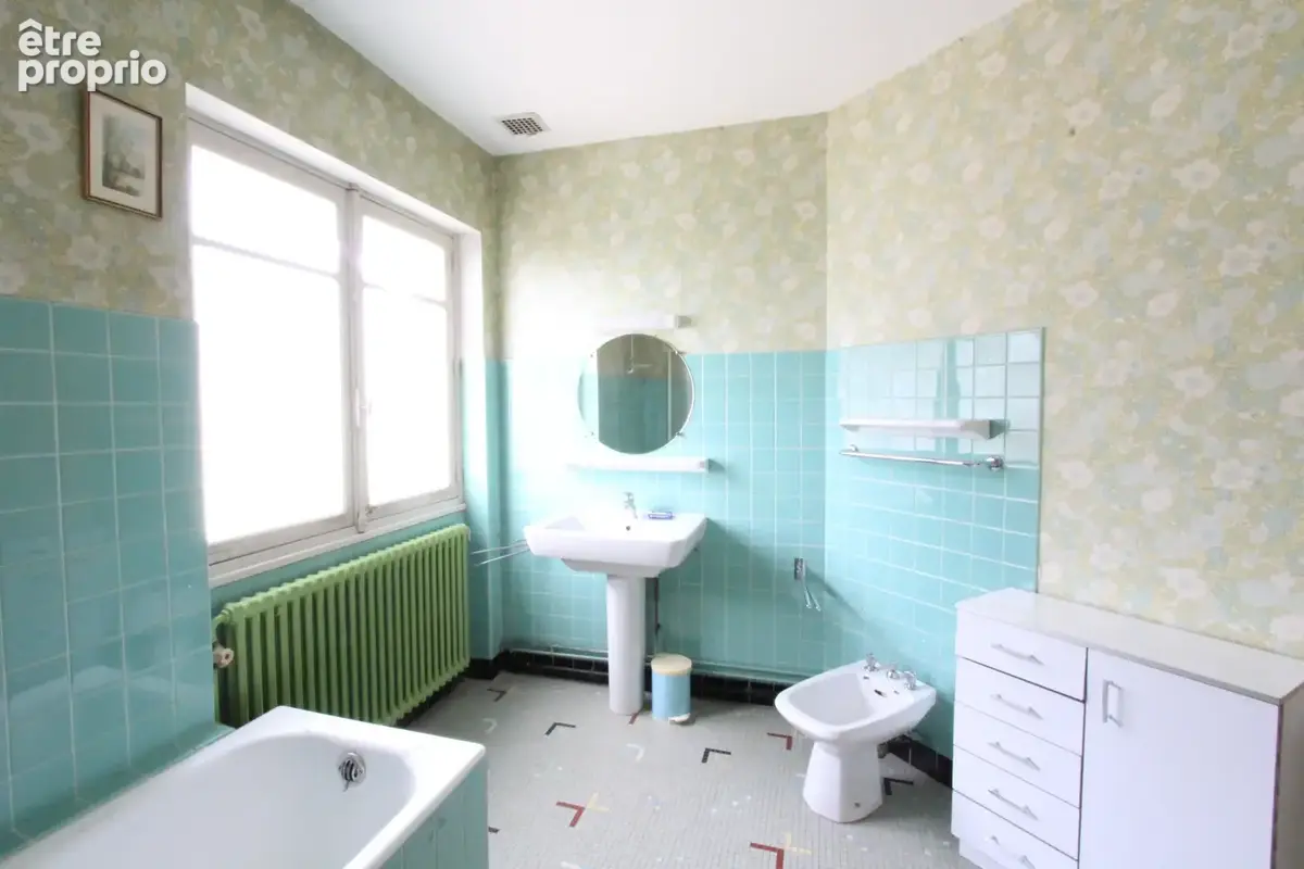 La Charité sur Loire, maison de maître centre-ville - photo 12