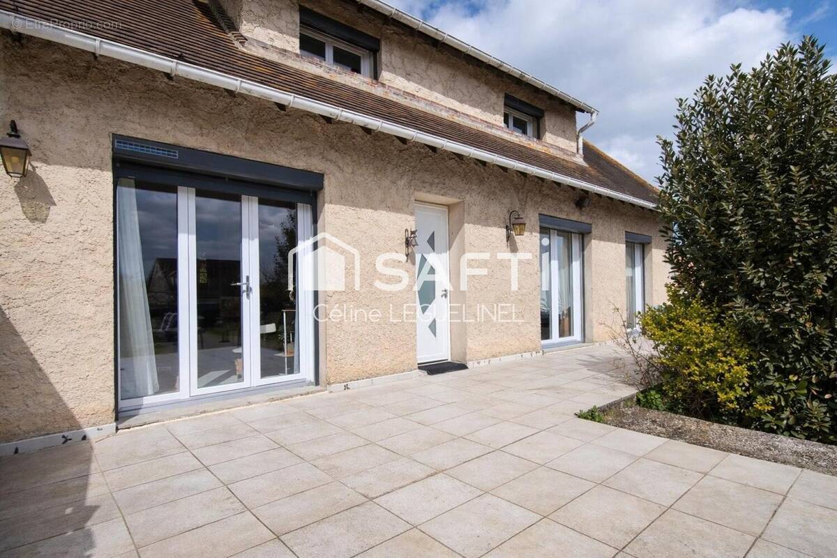 Photo 1 - Maison à HOUDAN