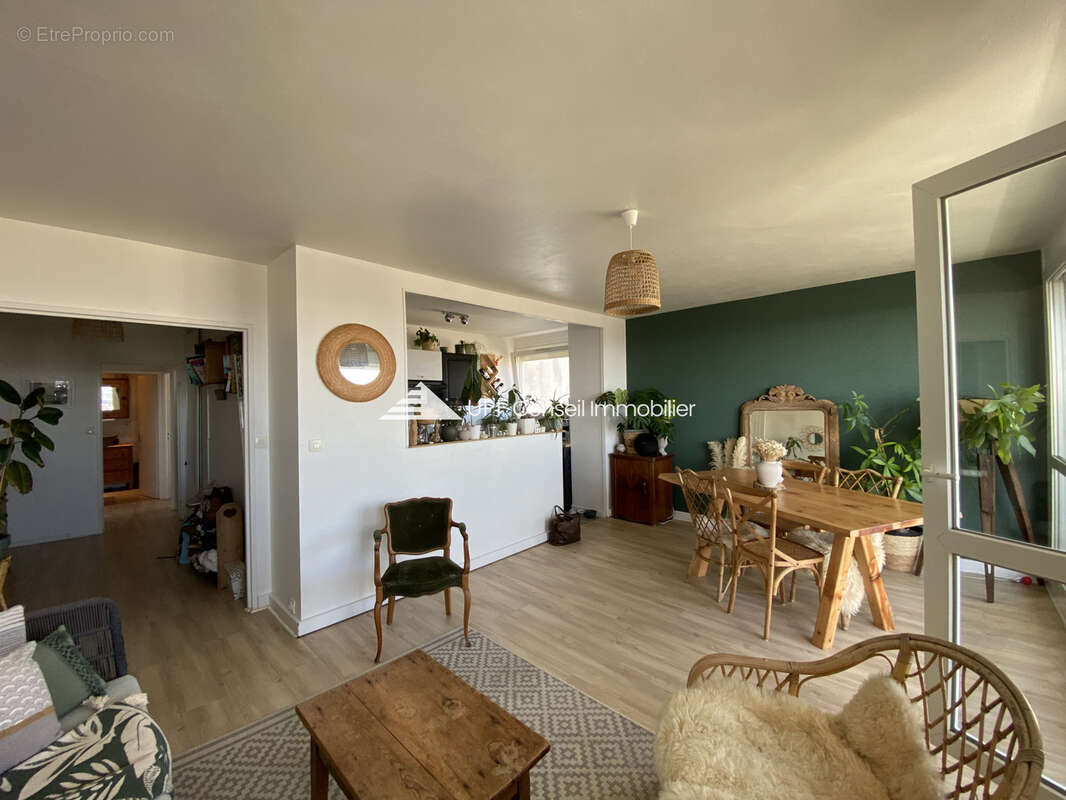 LES HORIZONS : Appartement 2 chambres 64m2 dernier étage avec vue exceptionnelle VENDU LOUE MEUBLE - photo 2