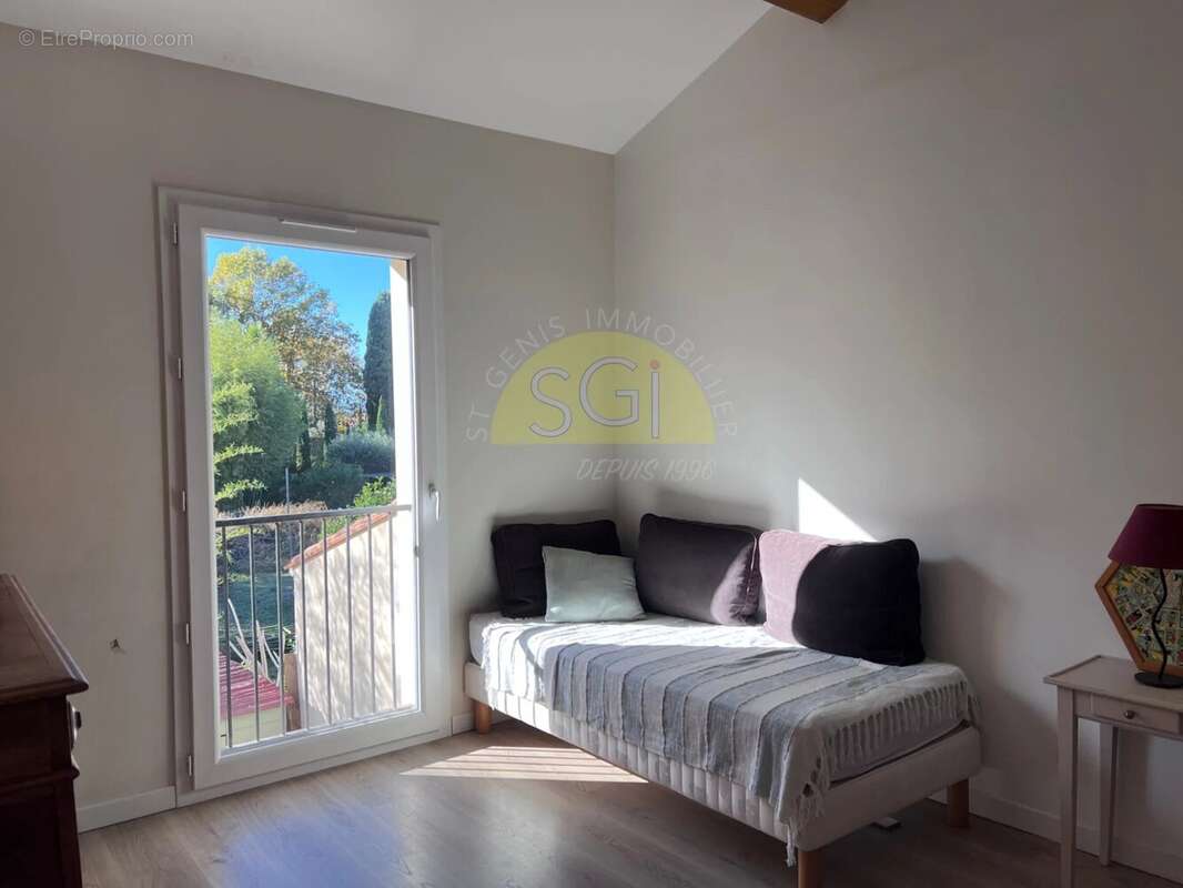 Maison à SAINT-GENIS-DES-FONTAINES