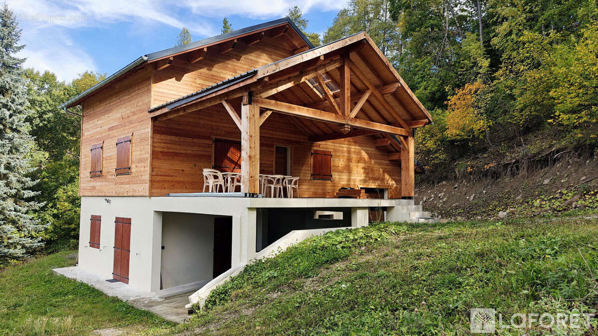 Maison à SAINT-SAUVEUR