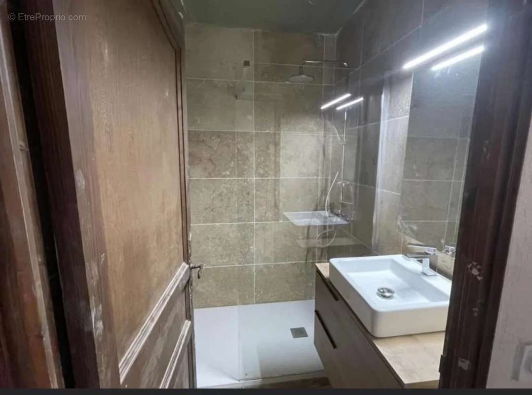 Maison à PELISSANNE