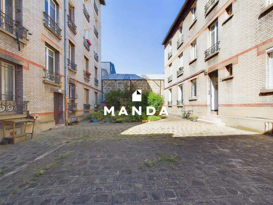 Charmant deux pièces sur cour - photo 14