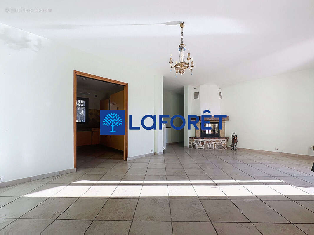 Maison à DRAGUIGNAN